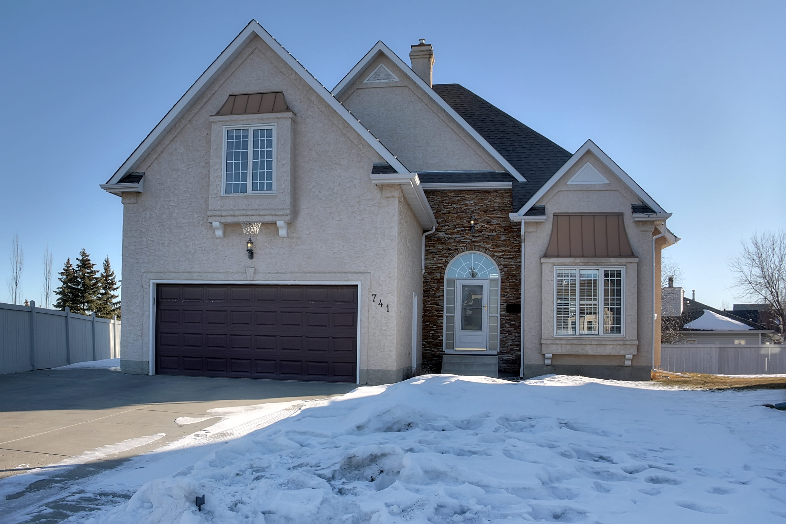 741 Revell Crescent Edmonton E4009336 Edmonton Real Estate